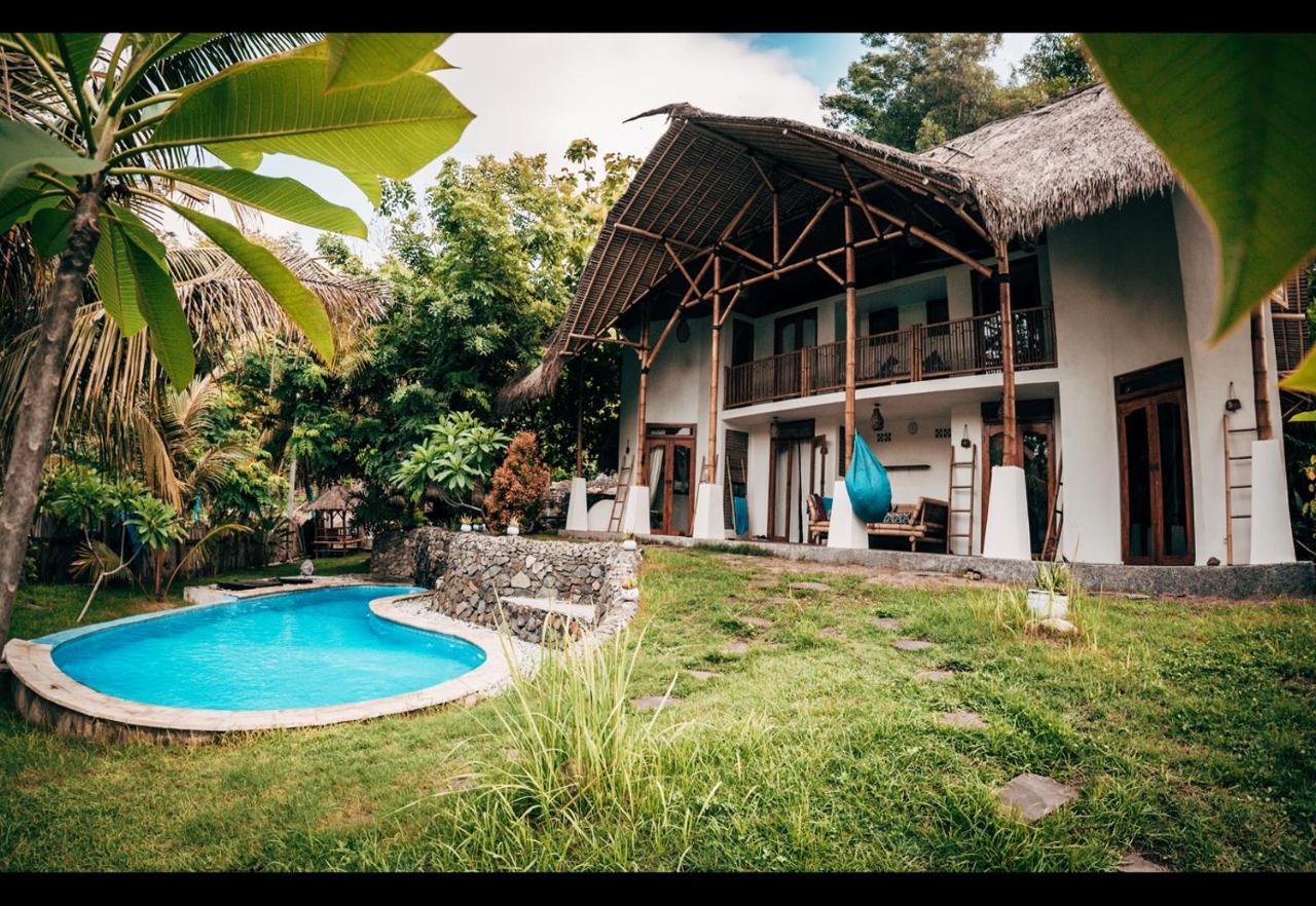 Batu Bambu Hotel Kuta  Buitenkant foto